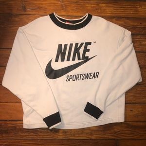 Nike White and Black Crewneck Sweater
